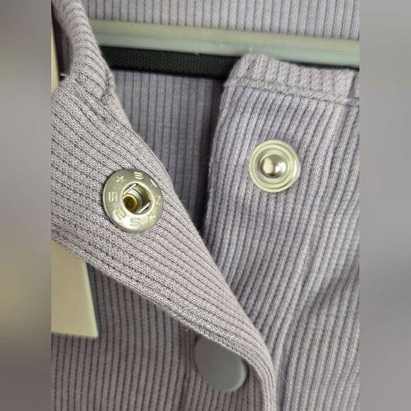 Outdoor Voices CozyRib Cropped Cardigan Sz S Earl Gray Purple NWT - Picture 6 of 10